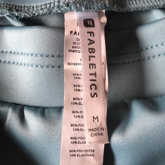 Fabletics cute shorts size Medium - Picture 3 of 5